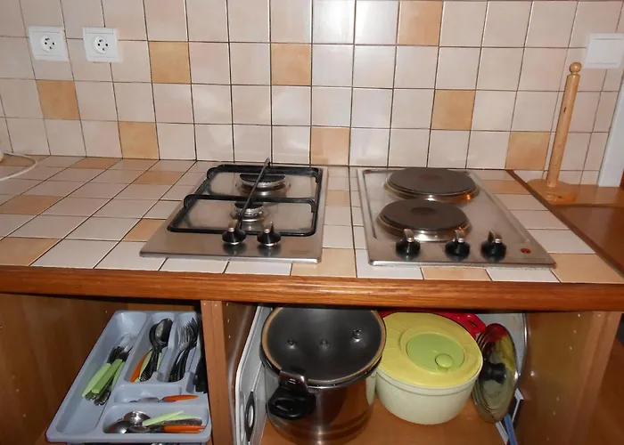 Location Mirande 2 4 Couchages 9 Quartier Pon *